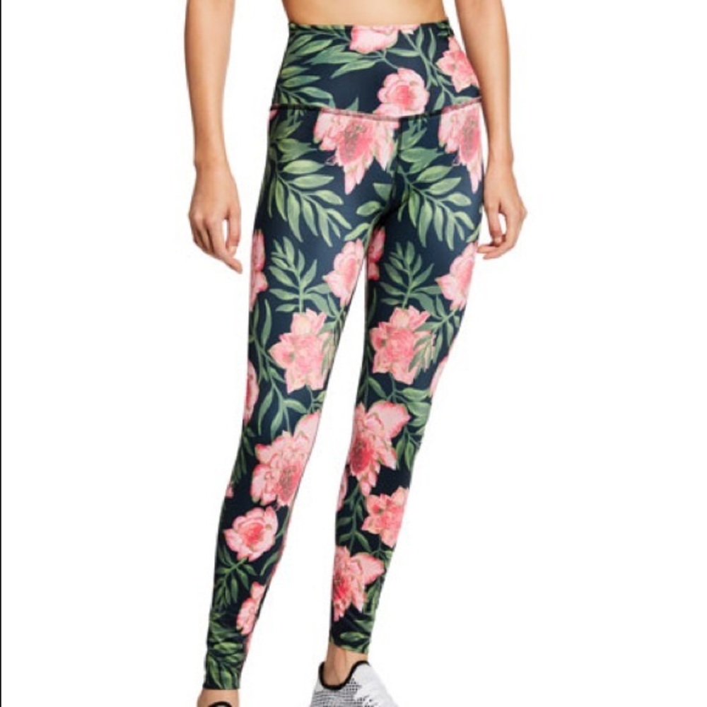NWOT Beyond Yoga Floral Leggings